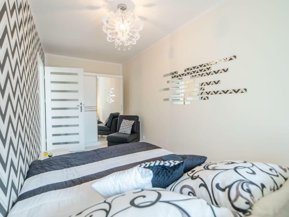 Color Apartments Apartament Black & White Kolobrzeg Ngoại thất bức ảnh