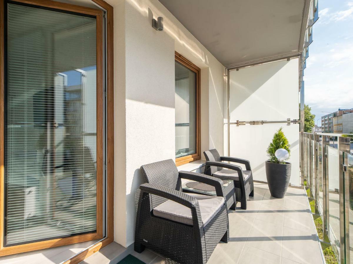 Color Apartments Apartament Black & White Kolobrzeg Ngoại thất bức ảnh